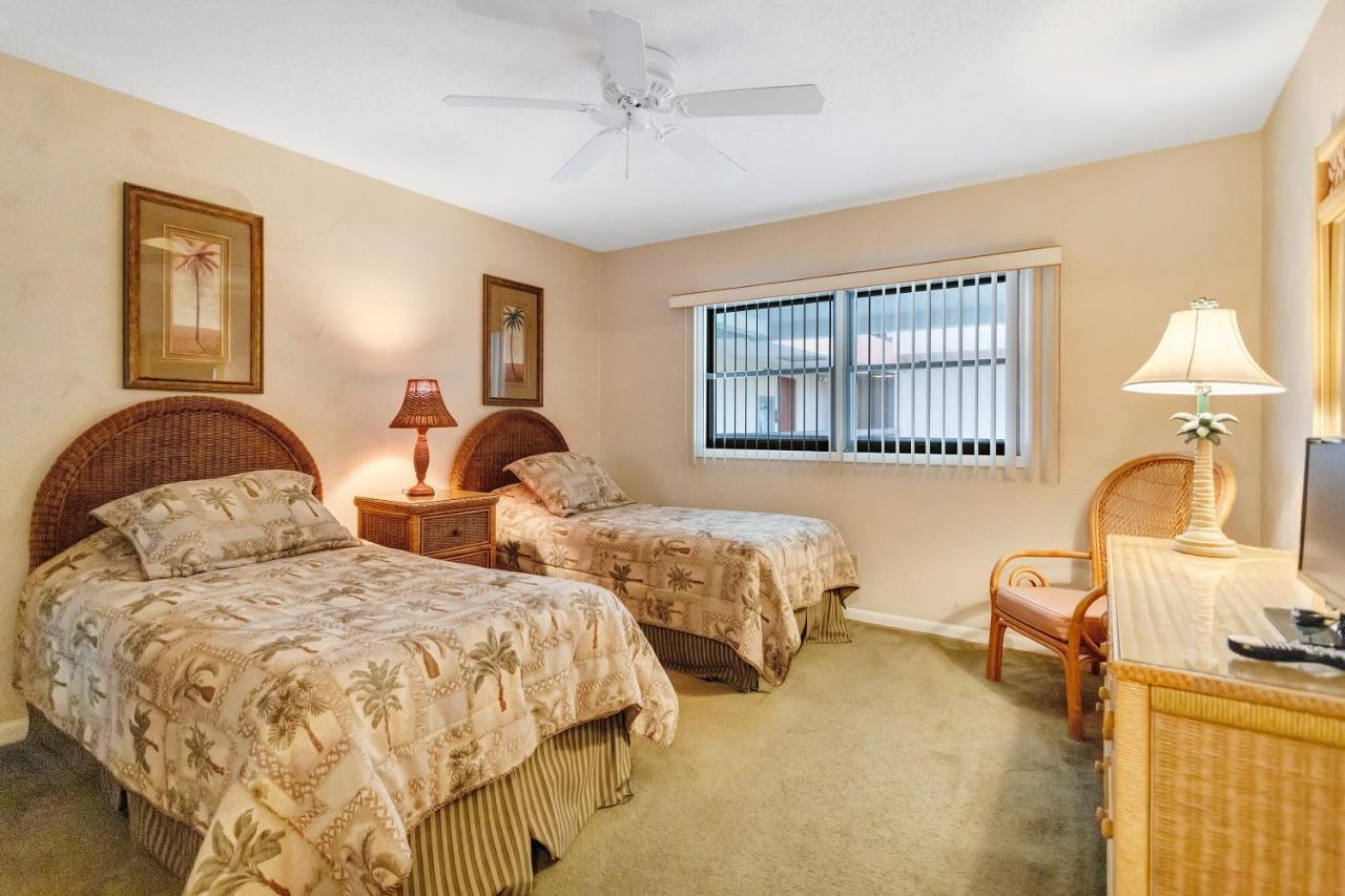 Gulf Gate Resort By Travel Resort Services St. Pete Beach Exterior foto
